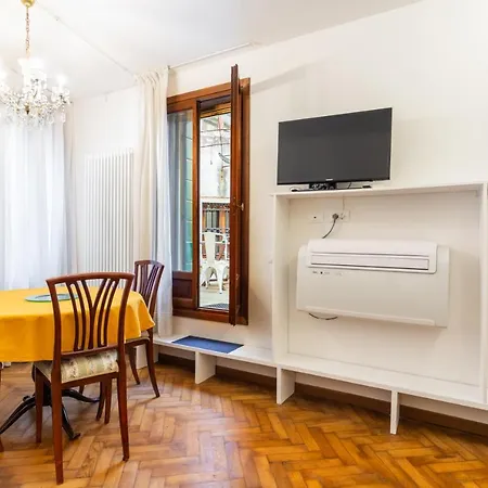 Ca' Longhi With Private Terrace Apartamento *